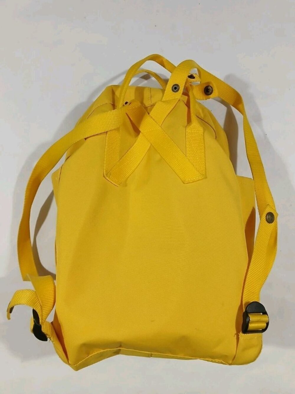 Fjallraven Kanken Classic Backpack - Picture 7 of 15